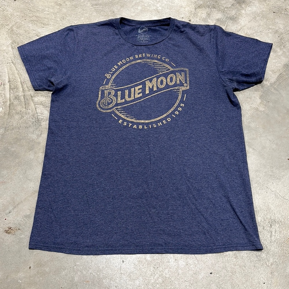 Blue moon blue denim T-shirt /Size L‎ / Y-71